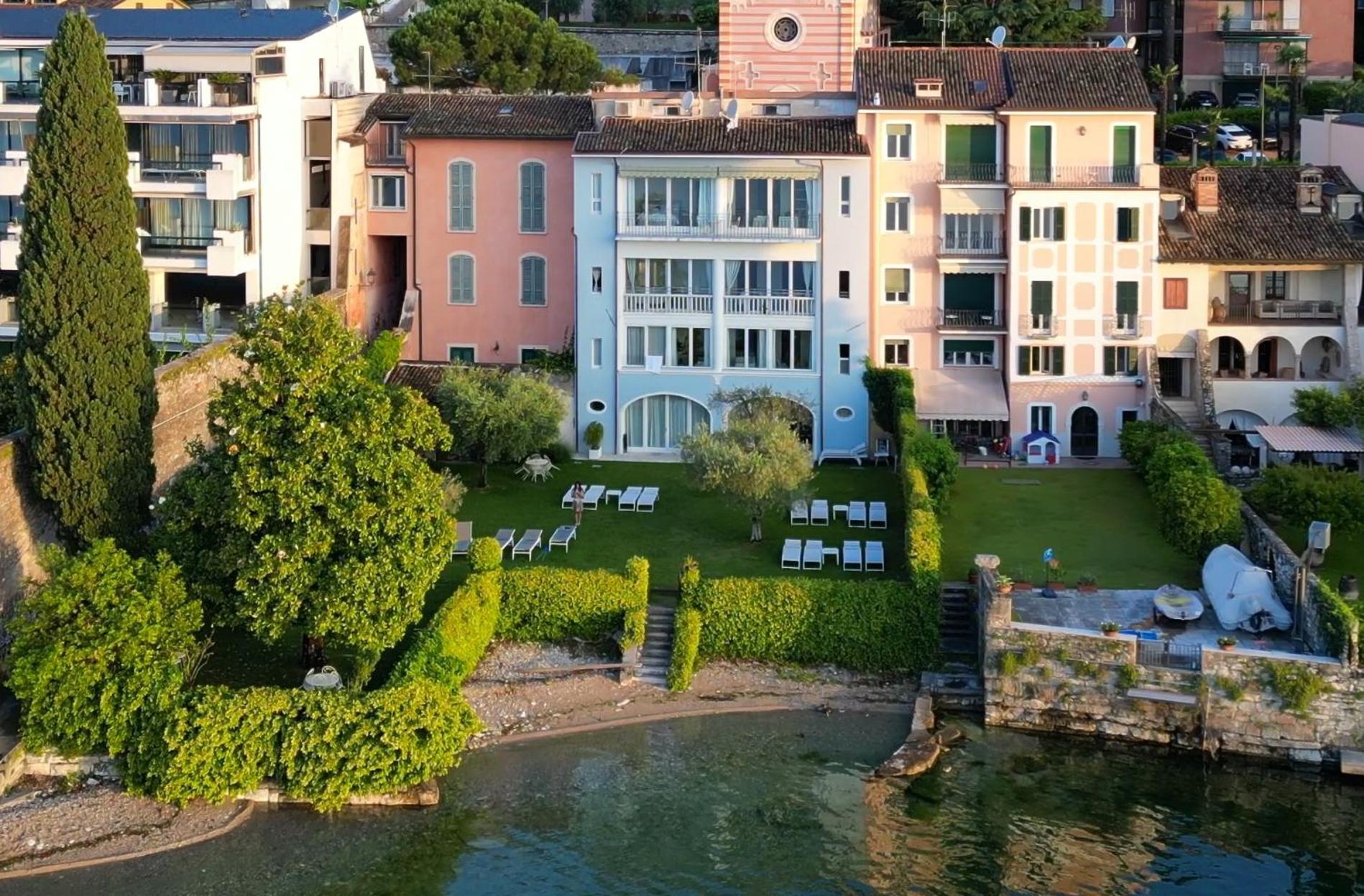 Luxury Lakeside Apartment Right On The Water Salò Εξωτερικό φωτογραφία